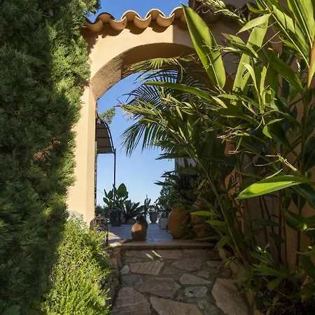 Casa Del Sole Bed & Breakfast